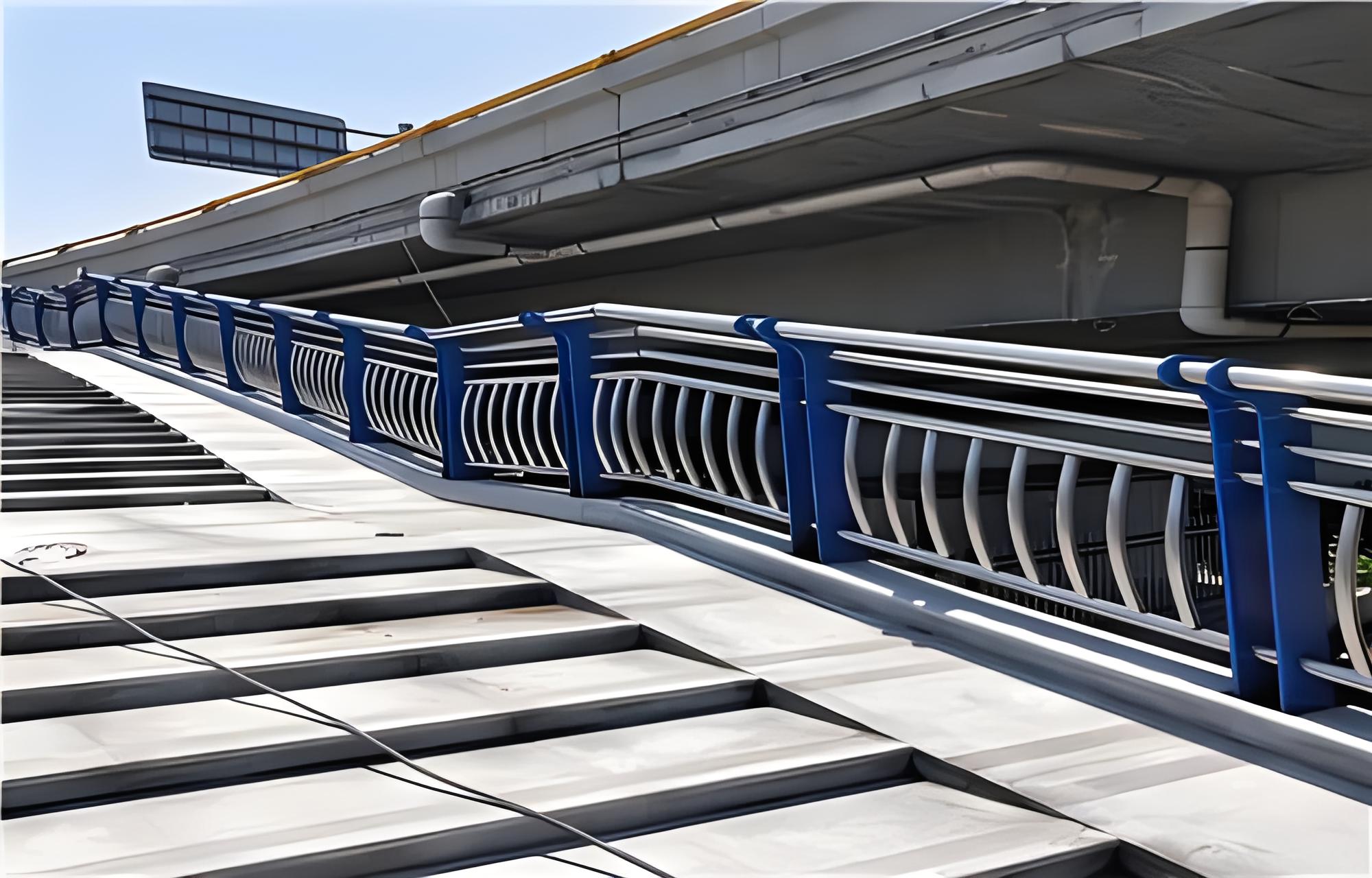 和平不锈钢桥梁护栏维护方案：确保安全，延长使用寿命